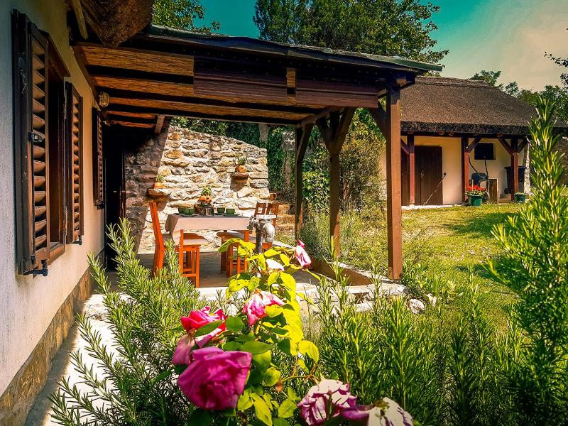 Wild Boar Cottage - Romantic getaway Images