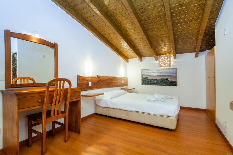 Triple Room with Private Bathroom image 1