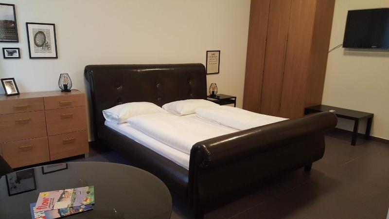 Apartment image 3