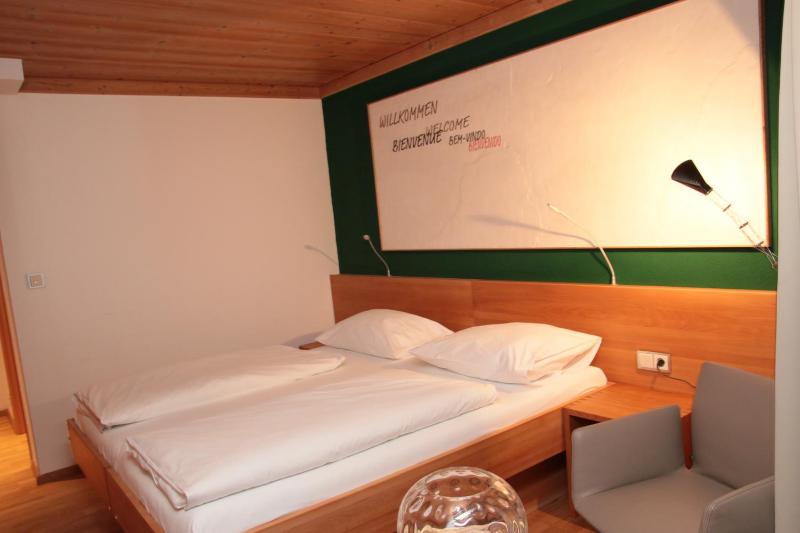 Comfort Single Room image 4