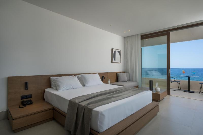 Superior Double Room image 1
