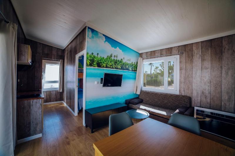 Superior Bungalow image 4