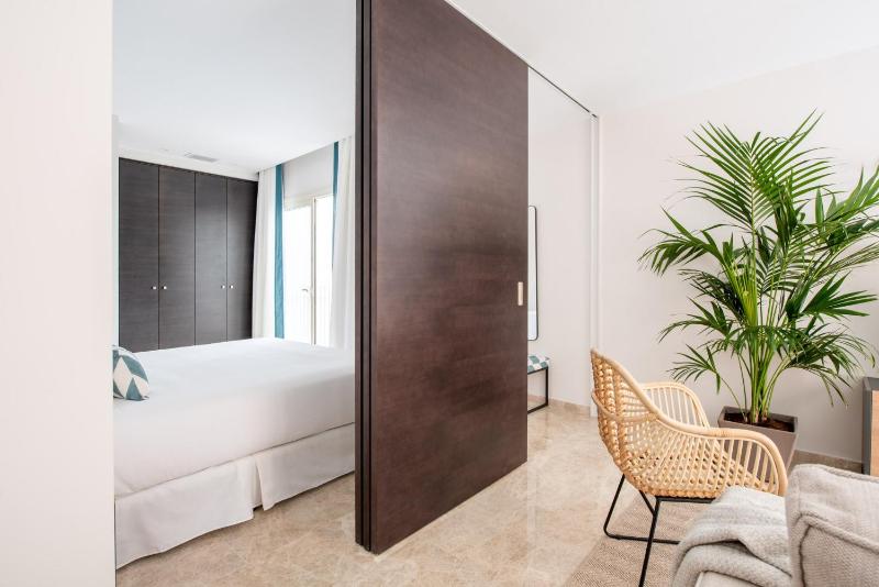 Deluxe Apartment image 2