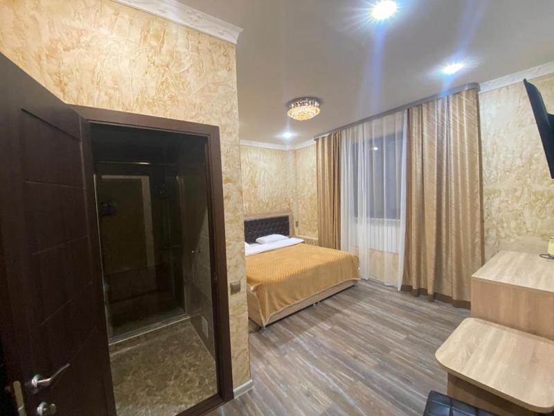 Superior Double or Twin Room image 3