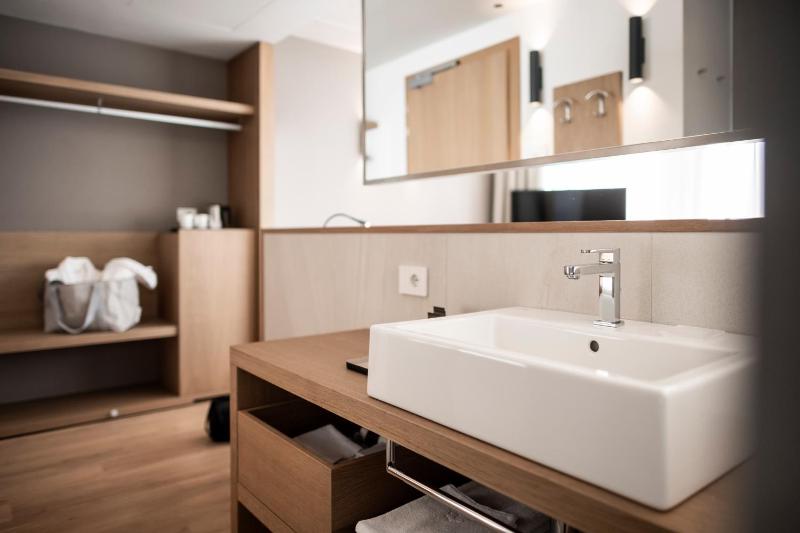 Room Selected at Check-In image 3