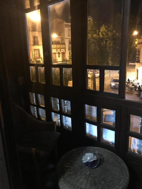 Double Room with Balcony image 4
