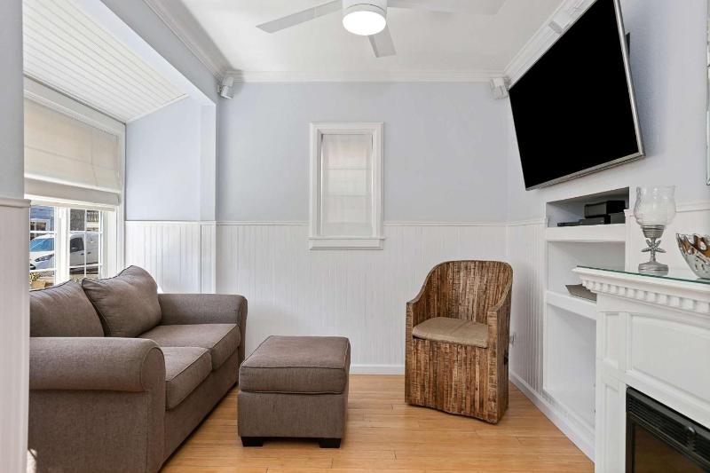 307 Thirty Fifth Street - image 13