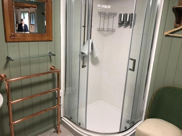 Standard Twin Room image 2