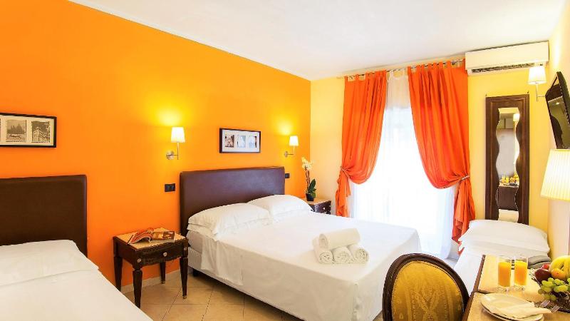 Quadruple Room image 3