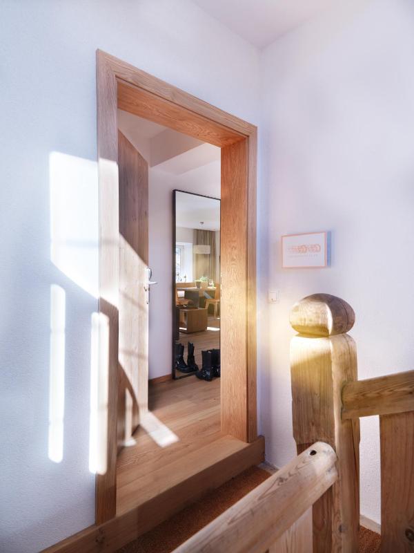 One-Bedroom Apartment with Balcony image 3