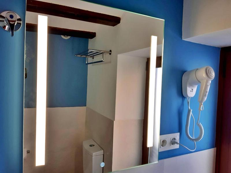 Double Room image 2