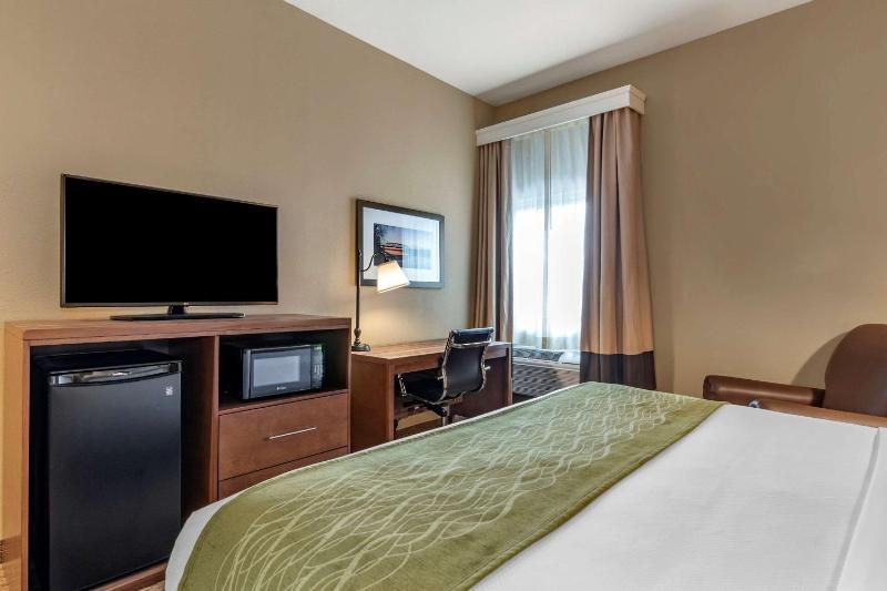 King Room - Disability Access/Non-Smoking image 3