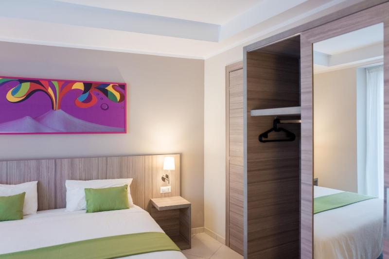 Budget Double or Twin Room image 4