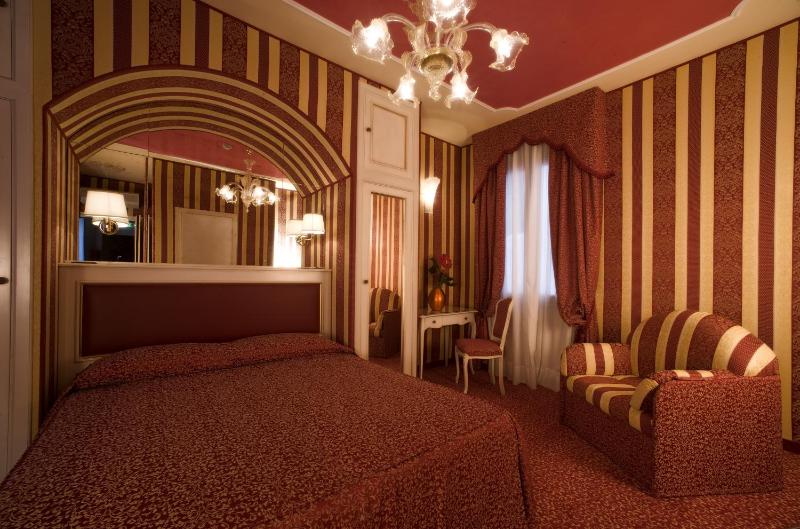 Triple Room image 3