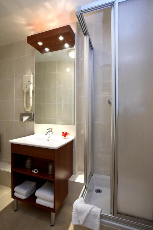 Superior Room image 3