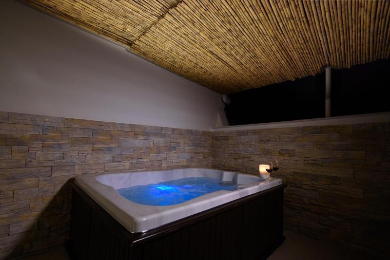Amalfi Suite Boutique Hotel - image 8