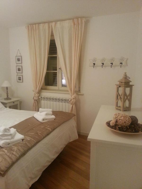 One-Bedroom Apartment image 1