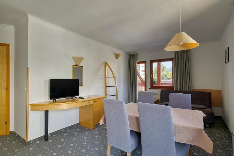 Apartment (2 to 4 Adults) image 3