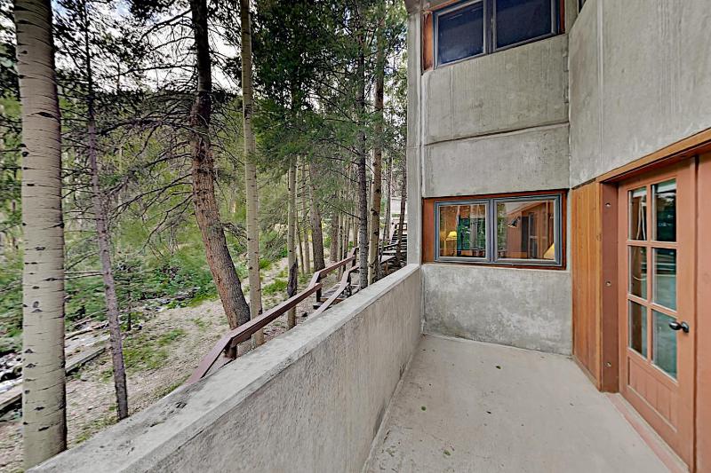 Three-Bedroom Apartment image 3