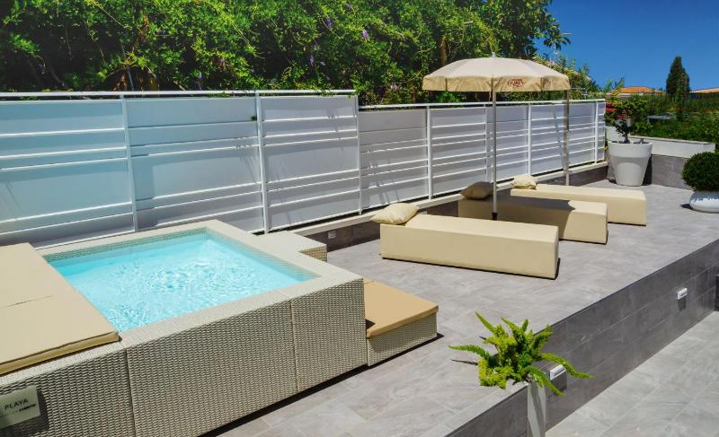 Calanica Boutique Apartments - image 17