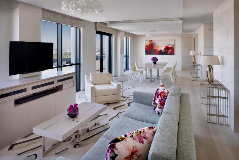 Penthouse, Four Bedroom image 4