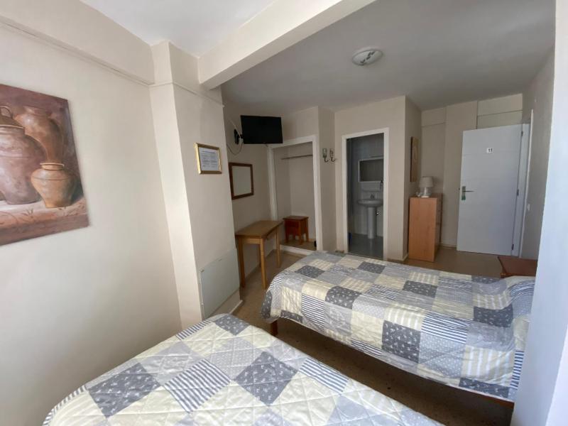  Double or Twin Room image 2