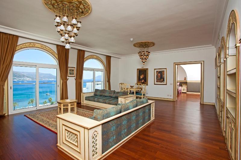 King Suite with Sea View image 2