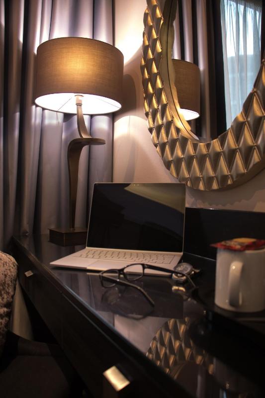 Superior Double Room image 4