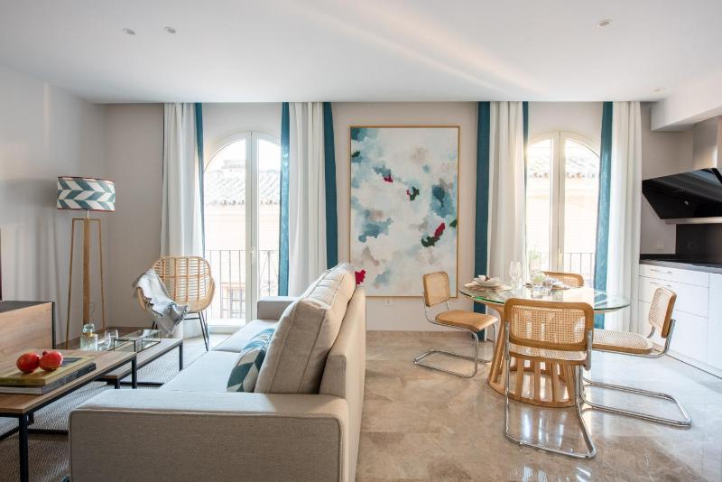 Apartment with Balcony image 2