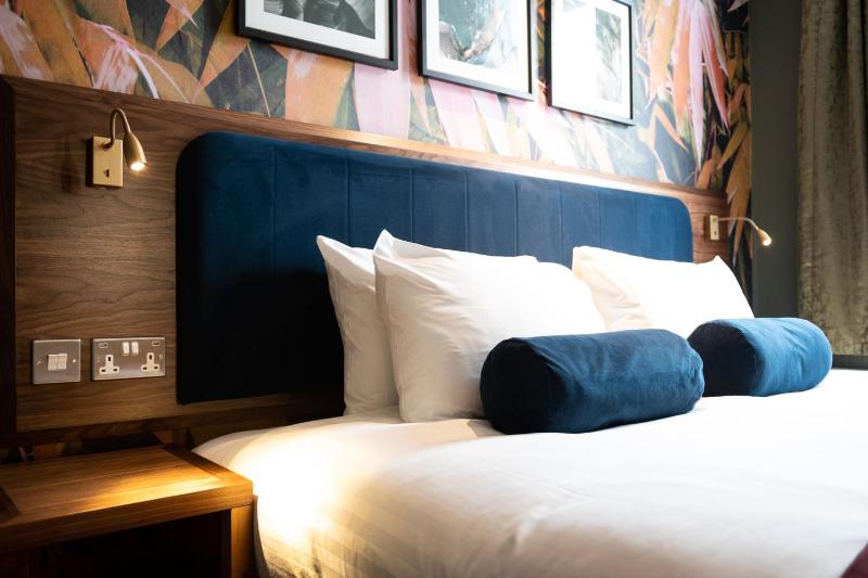 Double Room image 1