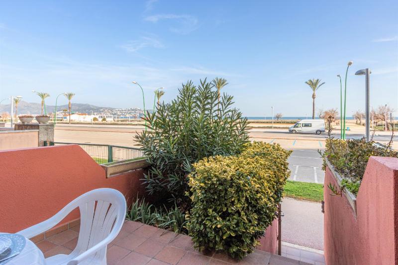 Apart-rent Apartamento Mirablau 0087 enfrente de la playa - image 27