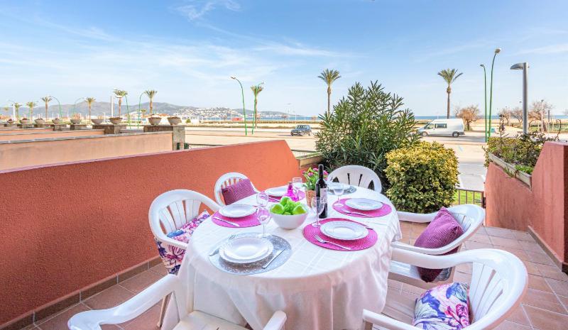Apart-rent Apartamento Mirablau 0087 enfrente de la playa - image 4