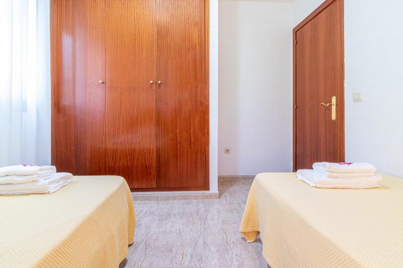 Apart-rent Apartamento Mirablau 0087 enfrente de la playa - image 30