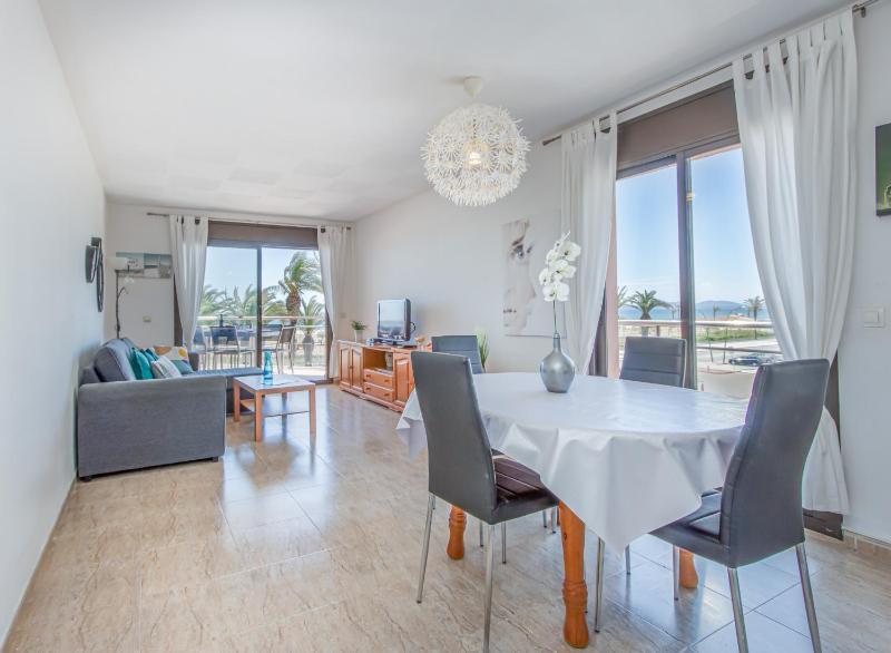 Apart-rent Apartamento Mirablau 0093 con vista al mar - image 11