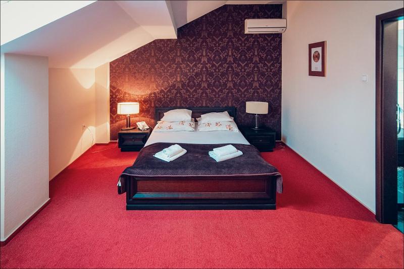 Deluxe Apartment image 1