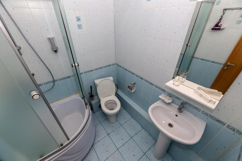 Superior Double Room image 3