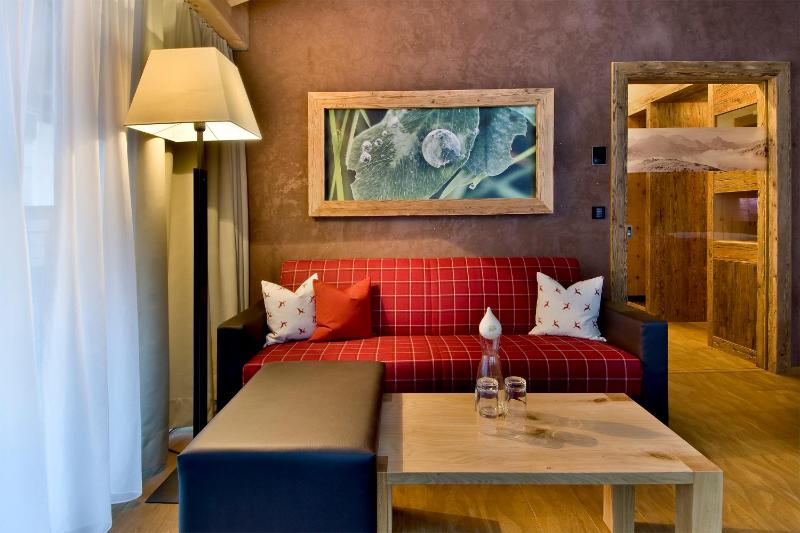 Two-Bedroom Suite image 3