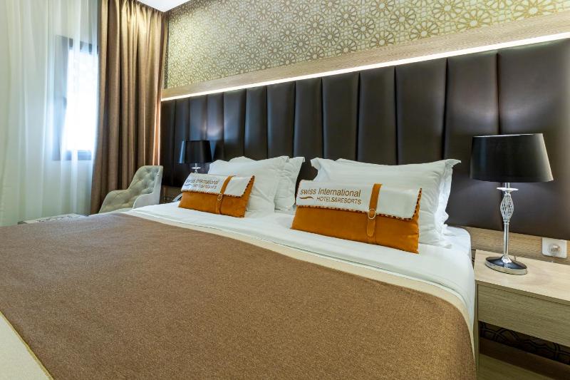 Double Room with Private Bathroom image 3