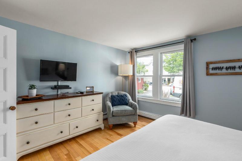 Standard Queen Room image 2