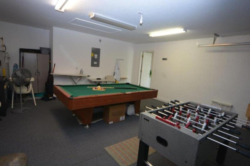 Four-Bedroom Holiday Home image 1