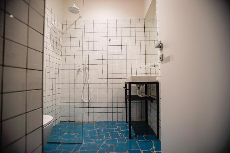 Deluxe Quadruple Room image 1