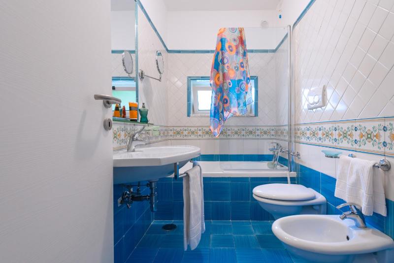 Amalfi Suite Boutique Hotel - image 2