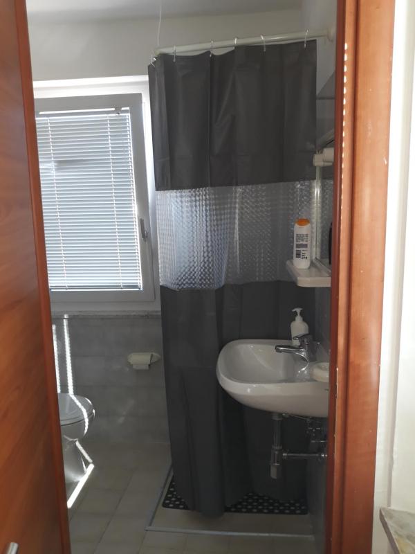 Deluxe Single Room with Balcony image 1