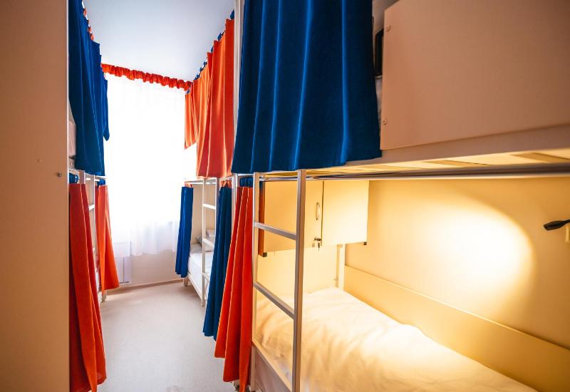 Bed in 8-Bed Dormitory Room image 1
