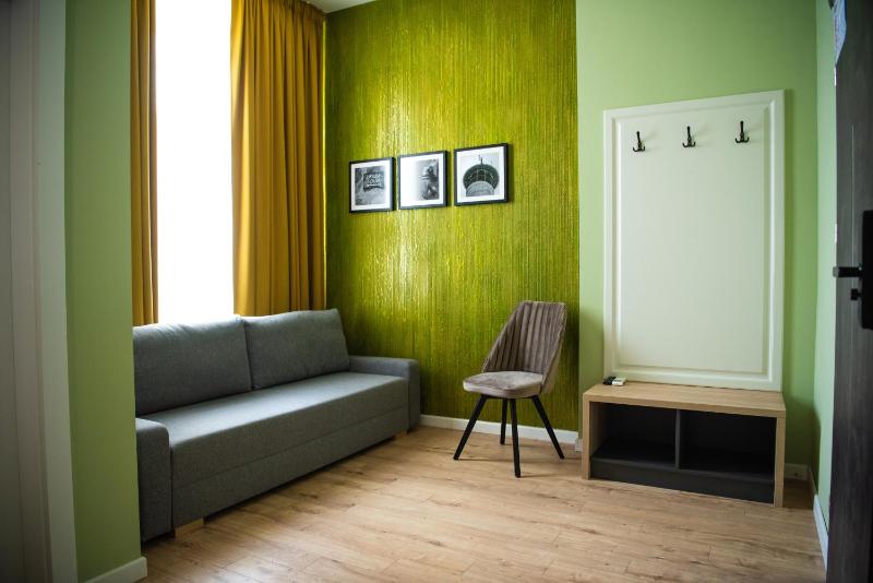 One-Bedroom Suite image 4