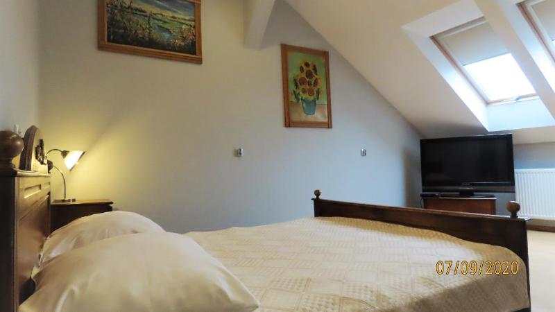 Studio Apartment image 3
