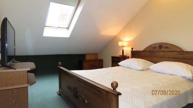 Studio Apartment image 4