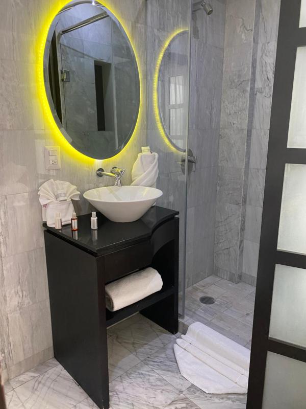 Suites Ganges - image 7