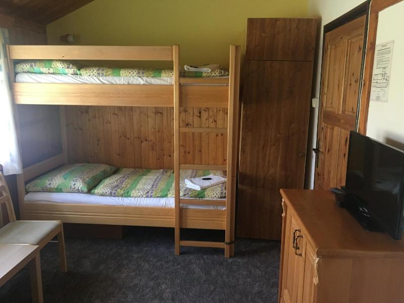 Quadruple Room with Private Bathroom image 2