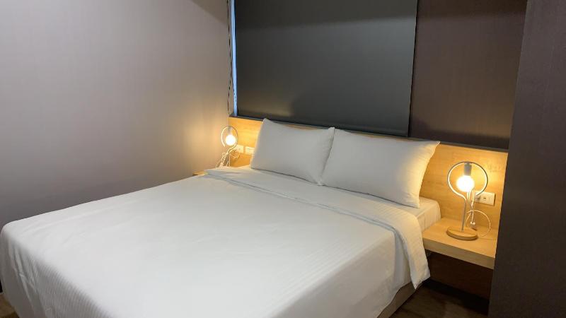 CY Hotel - image 13